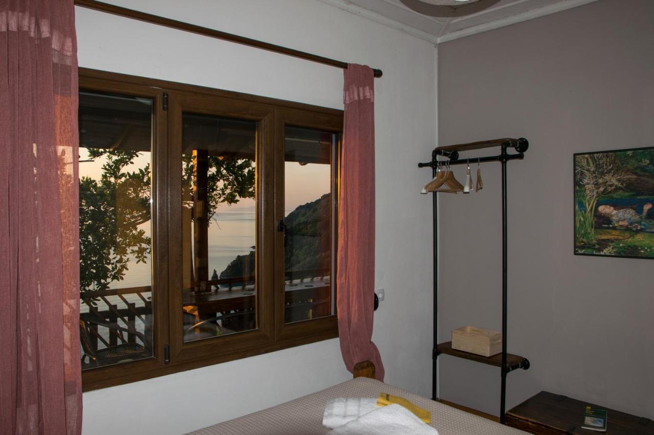 Balcony On The Rocks Villa Agioi Saranta Luaran gambar
